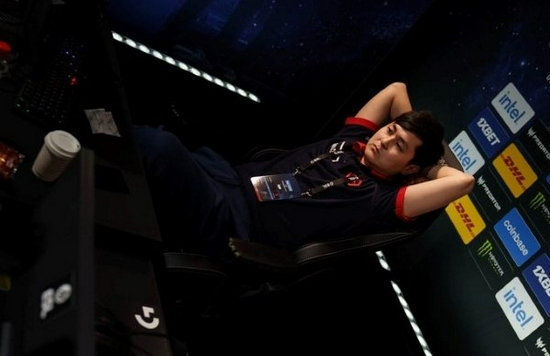 腾讯育碧联手打造创新割草MOBA融合指挥大军RTS玩法引爆玩家期待